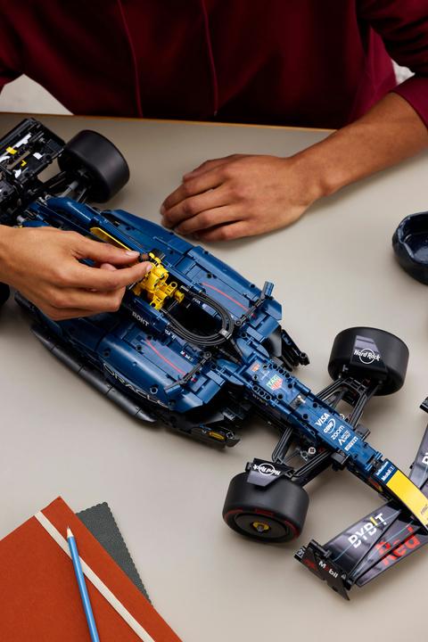 Productafbeelding LEGO Oracle Red Bull Racing RB20 F1 Rennauto (42206, LEGO Technic)