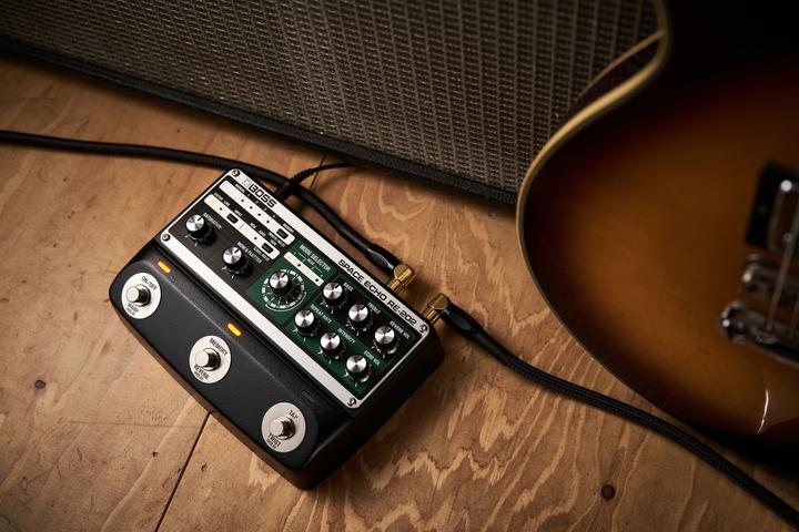 Immagine prodotto BOSS (Electronics) RE-202 Ritardo digitale Space Echo (Chitarra)