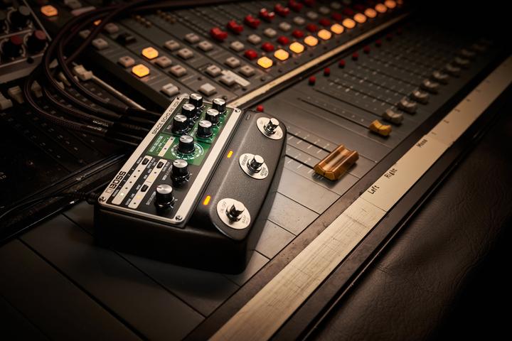 Immagine prodotto BOSS (Electronics) RE-202 Ritardo digitale Space Echo (Chitarra)