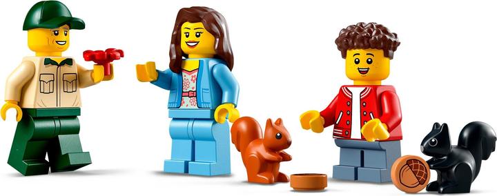 Actual product image LEGO City - Picnic in the Park (60326, LEGO City)