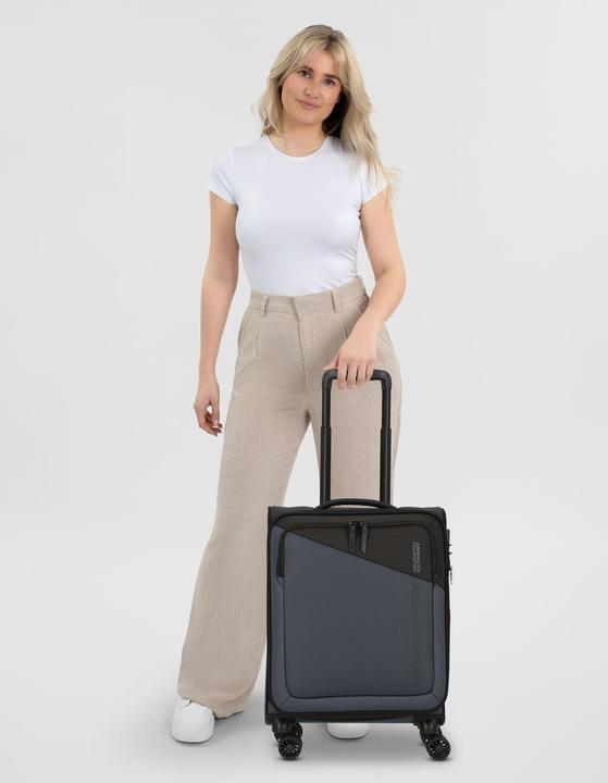 Actual product image American Crew Hand luggage Daring Dash Spinner S EXP (39 l, Hand luggage (up to 50 litres))