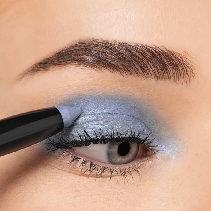 Actual product image Artdeco High Performance (50 benefit blue marguerite)