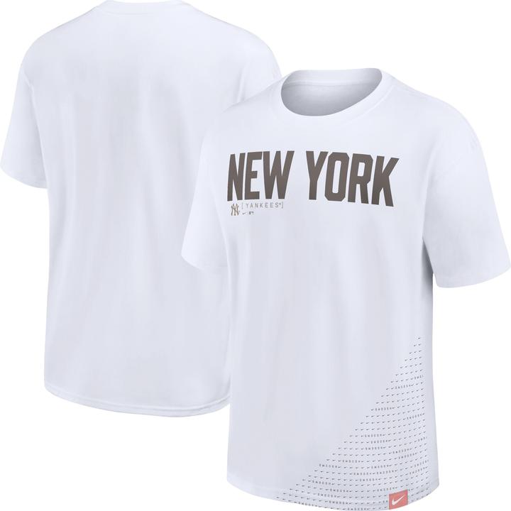 Actual product image Nike New York Yankees Statement Swoosh Max90 Tee L (L)
