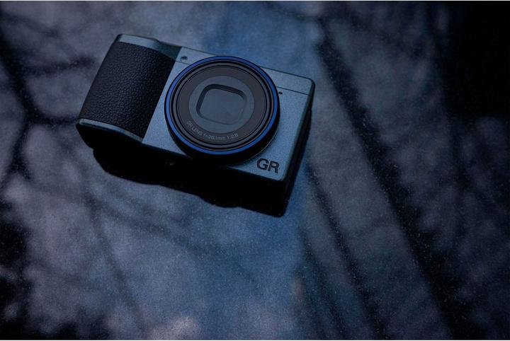 Image du produit RICOH GR IIIx Urban Edition (26 mm, 24.24 Mpx, APS-C / DX)
