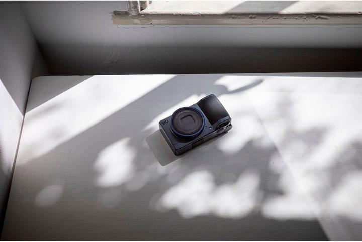 Image du produit RICOH GR IIIx Urban Edition (26 mm, 24.24 Mpx, APS-C / DX)