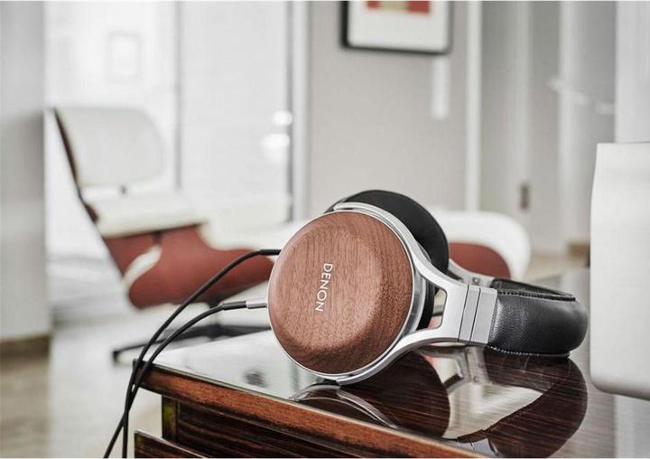 Produktbild Denon Ah-D7200 (keine Geräuschunterdrückung, Kabelgebunden)