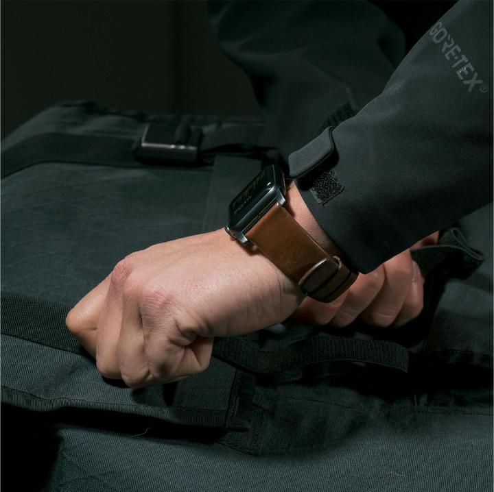 Produktbild Nomad Modern Connector Strap (44 mm, Edelstahl, Leder, Apple Watch Series 6, Apple Watch Series 5, Apple Watch SE, Apple Watch Series 4)