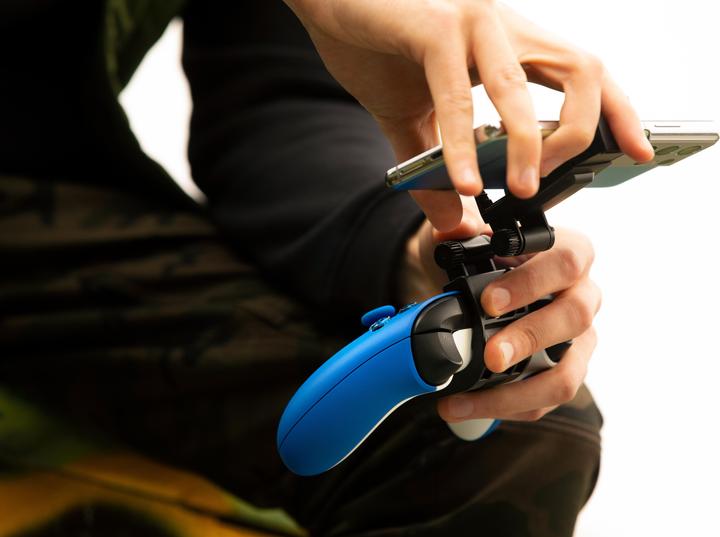 Image du produit PowerA MOGA Mobile Gaming-Clip 2.0 pour manettes Xbox sans fil (Xbox Series S)