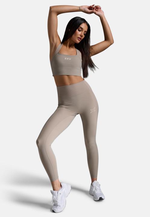 Actual product image 2XU Longline bra (XL)