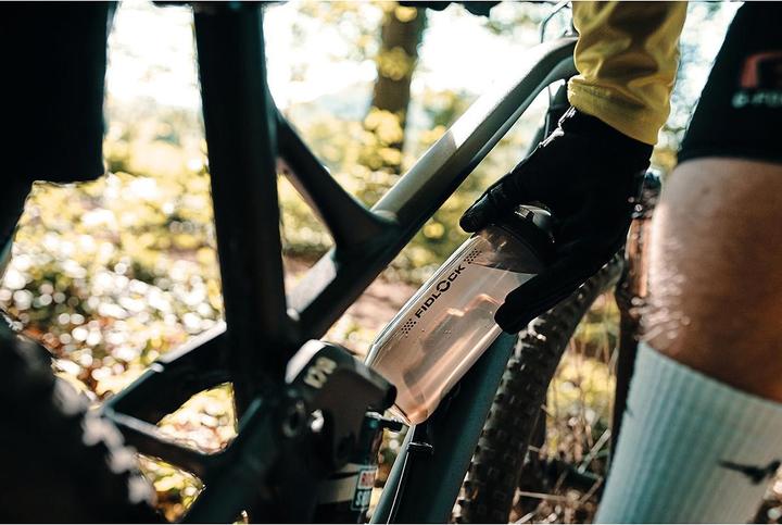 Actual product image Fidlock Bottle 590 + bike base (0.59 l)