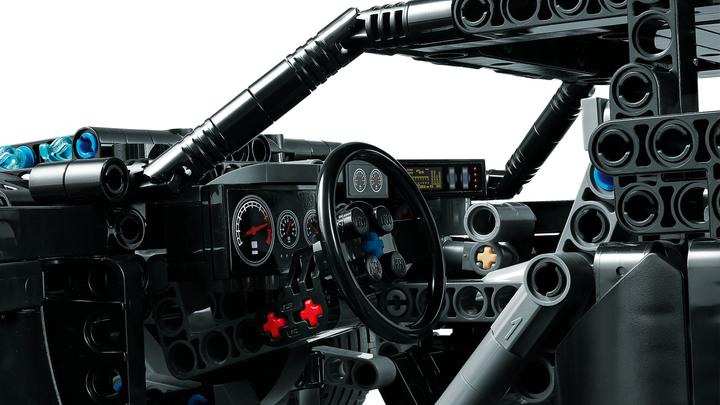Actual product image LEGO Batman's Batmobile (42127, LEGO Technic)