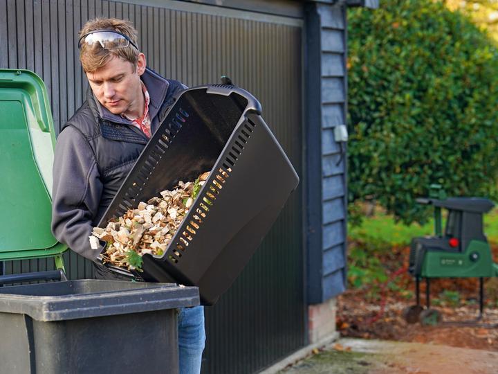 Produktbild Bosch Home & Garden AXT 25 TC
