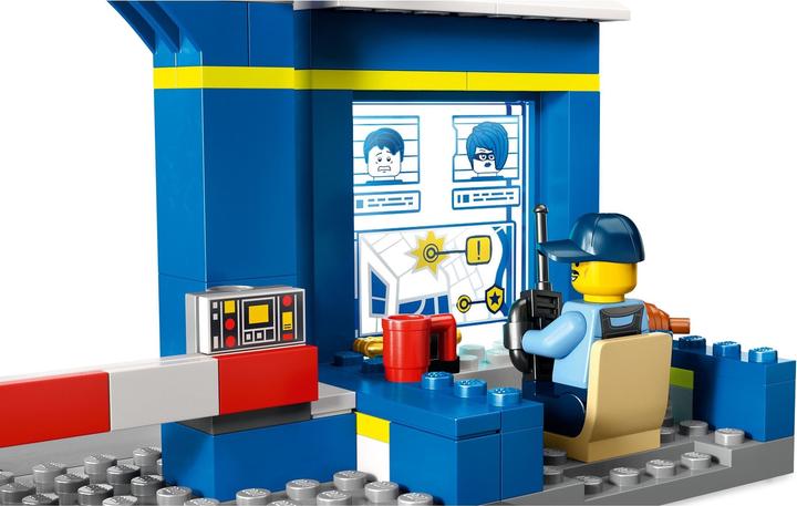 Produktbild LEGO Ausbruch aus der Polizeistation (60370, LEGO City)