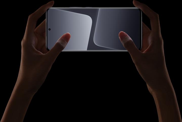 Actual product image Xiaomi 13 Pro (256 GB, Ceramic Black, 6.73", Dual SIM, 50 Mpx, 5G)