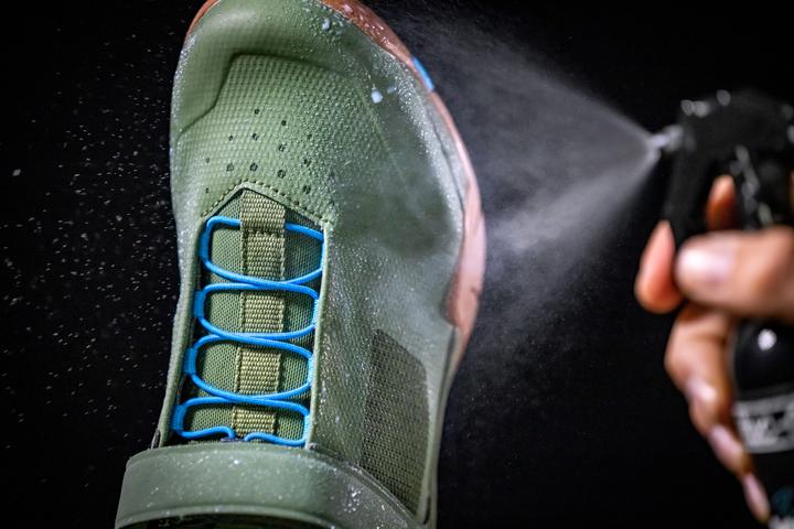 Produktbild Muc-Off Footwear Shield (1 x, 250 ml)