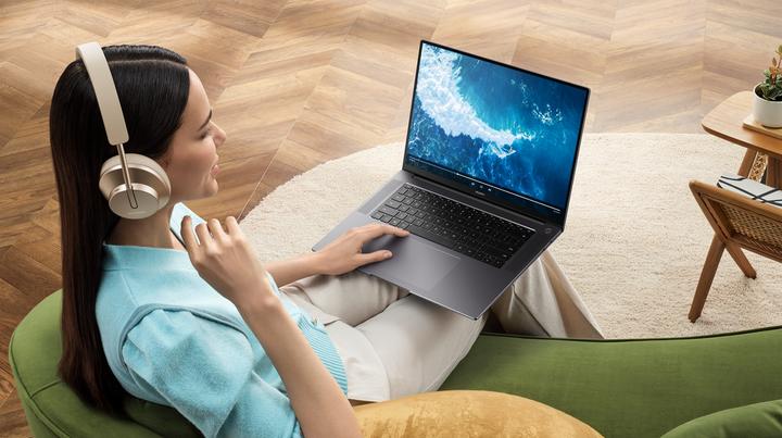 Produktbild Huawei Matebook 16 (16", AMD Ryzen 7 5800H, 16 GB, 512 GB, DE)