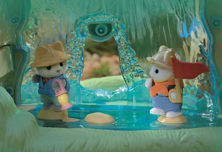 Image du produit Sylvanian Families Terrain d'aventure de la cascade
