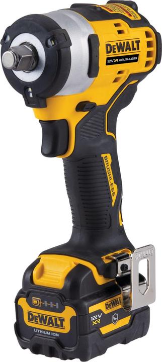 Image du produit DeWalt Clé à chocs 12 Volts / 5 Ah sur batterie (1/2") avec 340 Nm, en version spéciale pour l'automobile (Fonctionnement sur batterie)