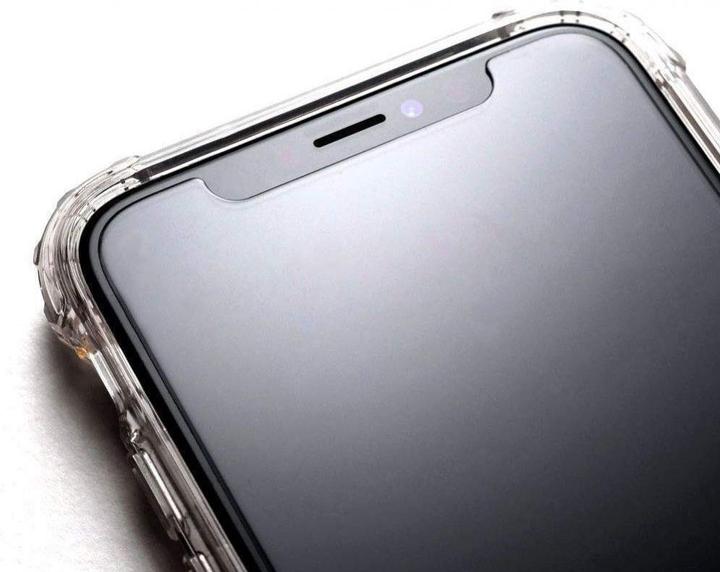 Actual product image Spigen Glass.tR Slim HD (1 Piece, Apple iPhone 11 Pro)