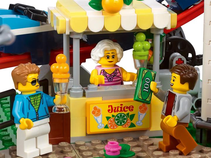 Actual product image LEGO Roller coaster (10261, LEGO Creator Expert)