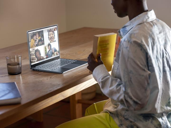 Produktbild Microsoft Surface Laptop Go (12.40", Intel Core i5-1035G1, 4 GB, 64 GB, DE)