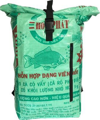 Image du produit Bekos Upcycling - Sac à dos de coursier fabriqué à partir de sacs d'aliments pour poissons recyclés, vert (40 l)