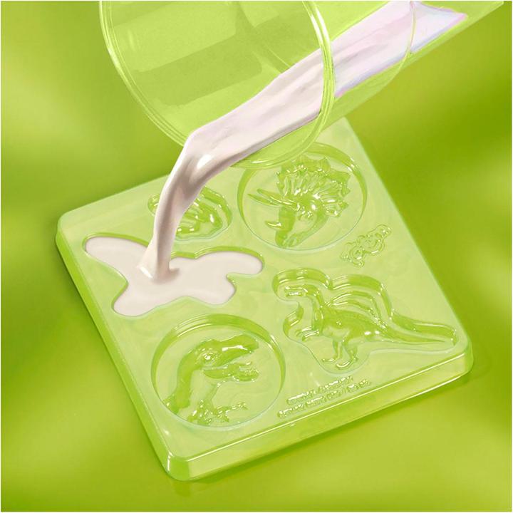 Actual product image Totum Dino Forever - 2in1 Plaster and Colour Creativity Set