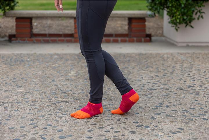 Actual product image Injinji Women's Run Lightweight No-Sho (M/L)