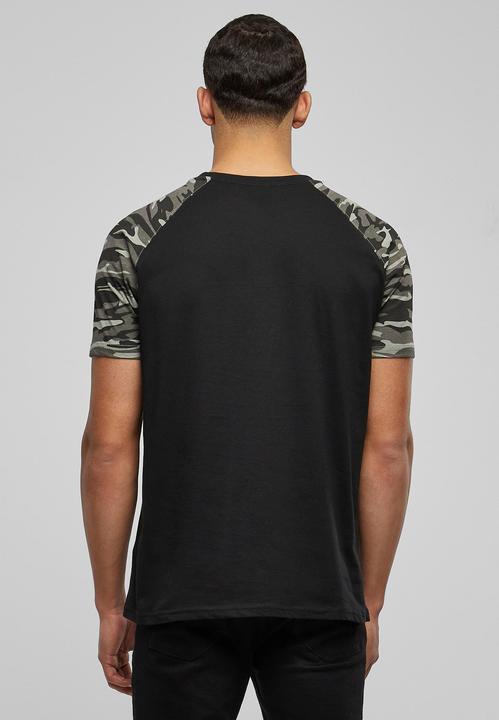 Actual product image Urban Classics Raglan Contrast Tee (4XL)