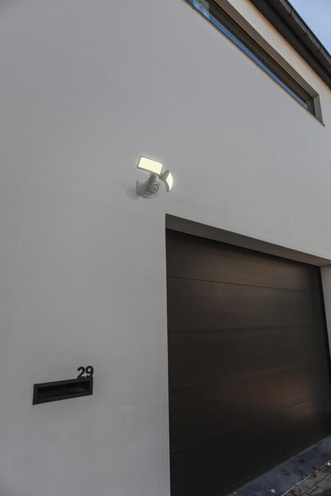 Actual product image Lutec LED outdoor spotlight motion detector Arc (1200 lm)