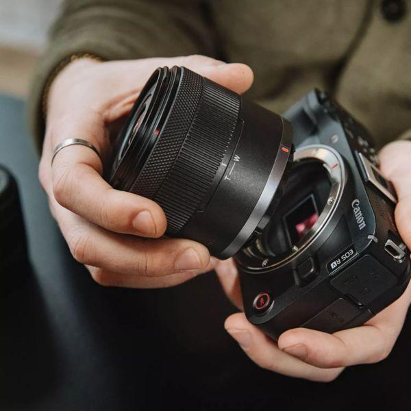 Actual product image Canon EOS R50V Housing (24.20 Mpx, APS-C / DX)