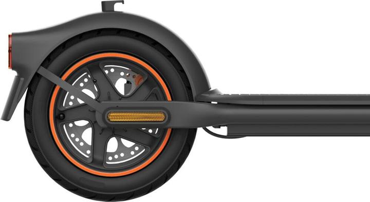 Productafbeelding Segway-Ninebot KickScooter F40D II van Segway (20 km/h, 40 km, 350 W)