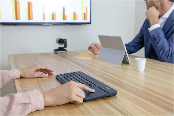 Produktbild Logitech K400 Plus (CH, Kabellos)