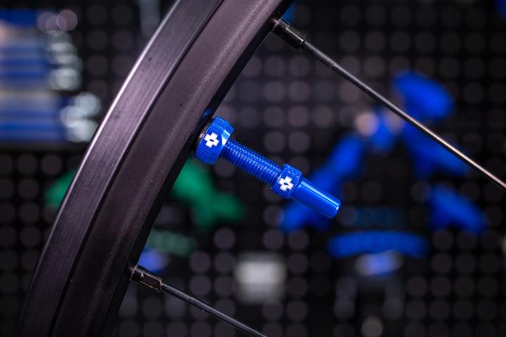 Produktbild Muc-Off V2 Tubeless Ventil Kit 44mm