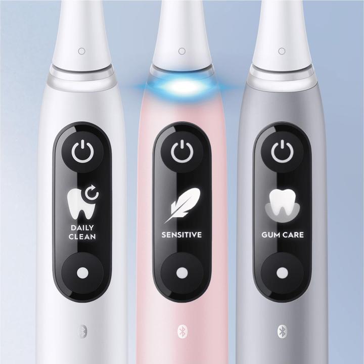 Actual product image Oral-B iO 6S (Oscillating toothbrush)