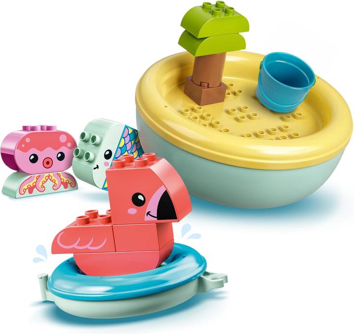 Actual product image LEGO Bathtub fun: Swimming animal island (10966)
