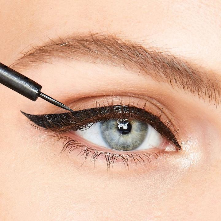 Produktbild KISS Magnetic Eyleliner (01)