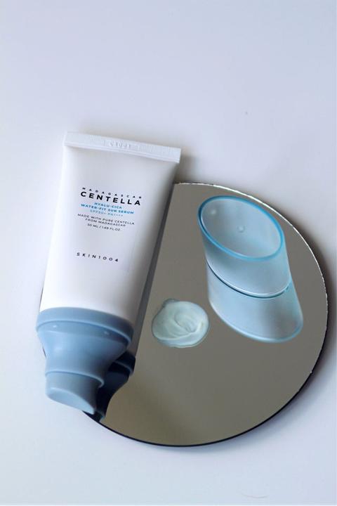 Actual product image Skin1004 Madagascar Centella Hyalu-Cica Water-Fit Sun Serum (Suntan cream, SPF 50+, 50 ml, 50 g)