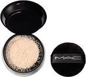 Actual product image MAC Cosmetics Studio F / Blurring Weightl Powder Light (Light)