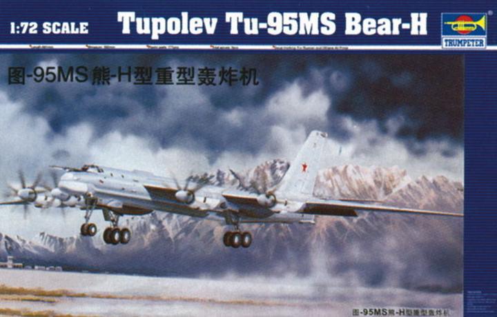 Actual product image Trumpeter Tupolev Tu-95 MS Bear-H