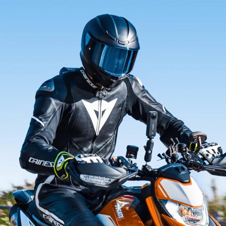 Image du produit Insta360 X3 Motorcycle Kit (30p, WiFi, Bluetooth, NFC)