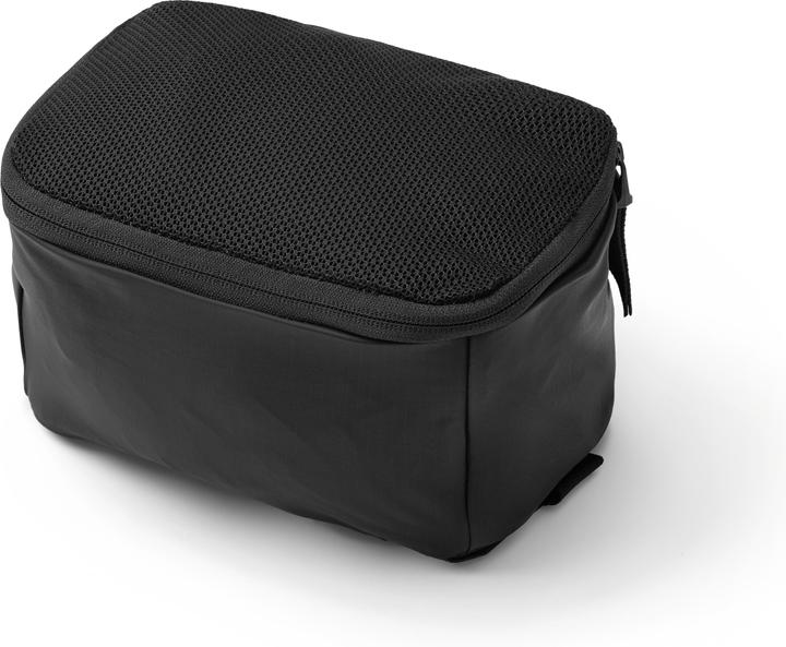 D_b_ Essential Packing Cube S Black Out