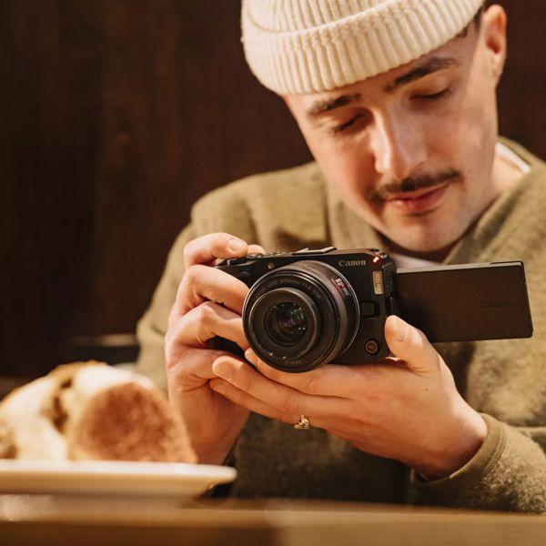 Actual product image Canon EOS R50V Housing (24.20 Mpx, APS-C / DX)