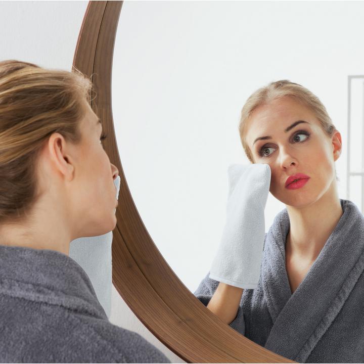 Actual product image Erwin Müller Makeup remover glove 6-pack (15 x 21 cm)