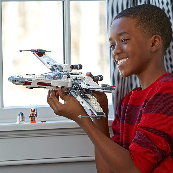 Actual product image LEGO X-Wing Starfighter (75218, LEGO Star Wars)