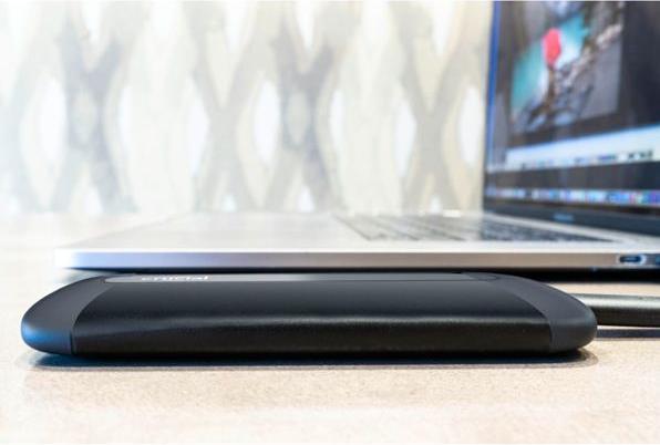 Actual product image Crucial X8 (1000 GB)