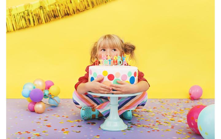 Produktbild Partydeco Happy Birthday-Kerzen (13 Stück) - Mehrfarbig