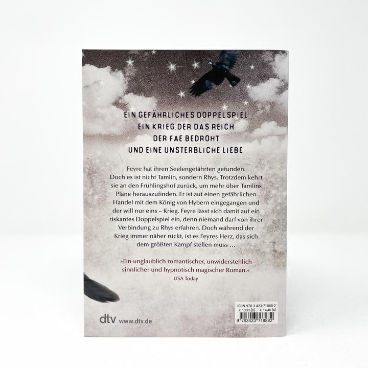Actual product image Das Reich der sieben Höfe − Sterne und Schwerter (German, Sarah J. Meuse, 2020)