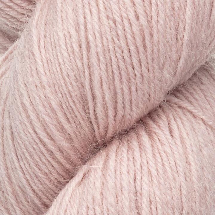 Actual product image Novita Laine 4fädig col. 5291 Whispering Petal 100 m 100 g (400 m)