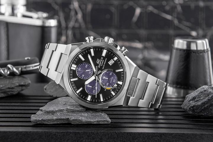 Produktbild Casio EFS-S630D-1AVUEF (Chronograph, 44 mm)